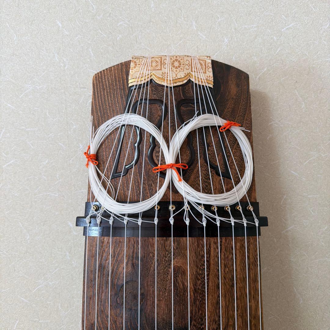 箏　琴　13絃　くり甲　綾杉彫