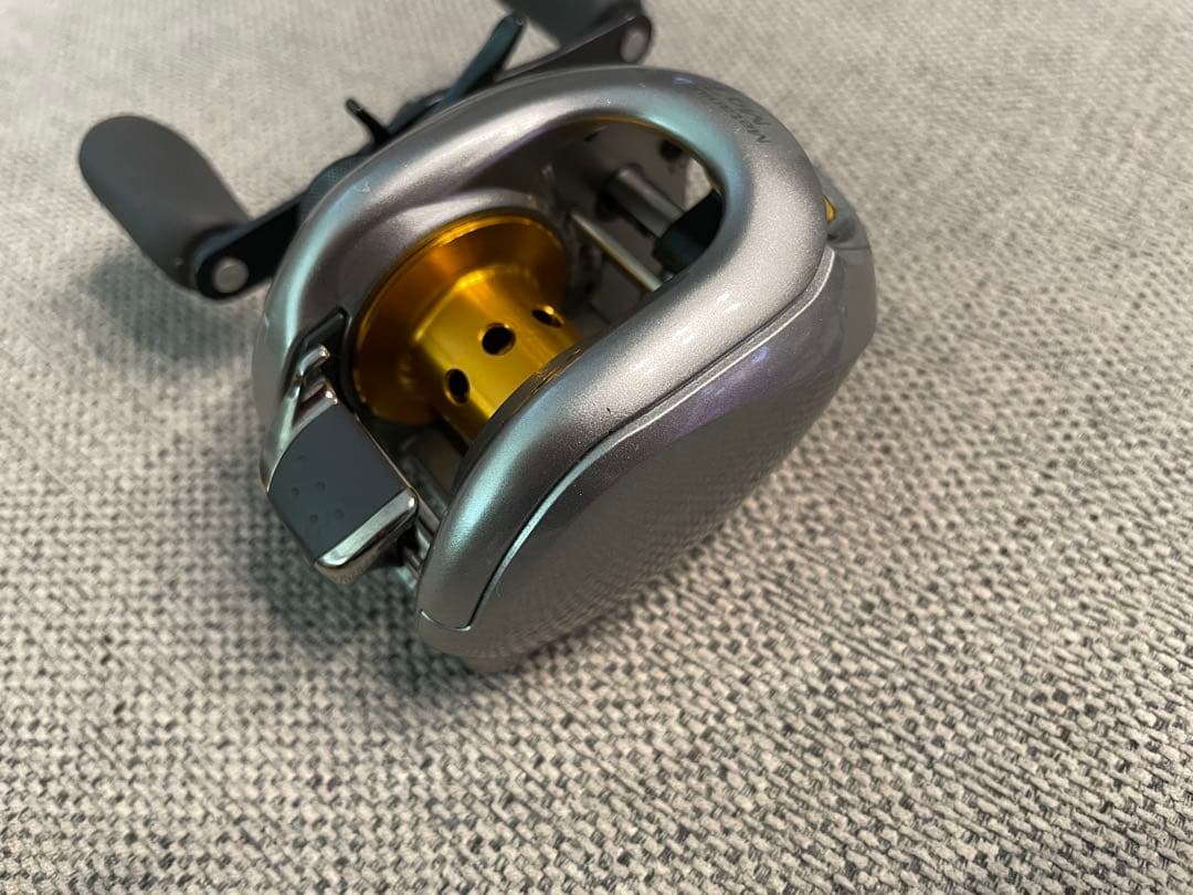 美品07メタニウム MG7 左巻き シマノ SHIMANO nium L