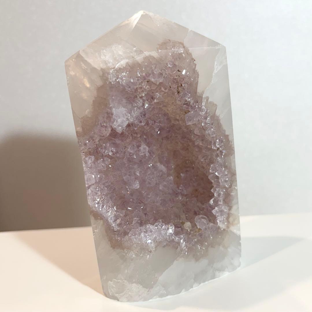 非常にレア！ アメジストジオード瑪瑙 大きいサイズ 673g ジオード