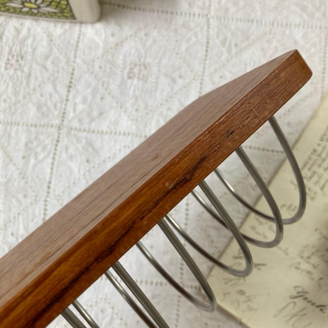 北欧ヴィンテージ　チークのトーストスタンド　ブックスタンドとしても♪