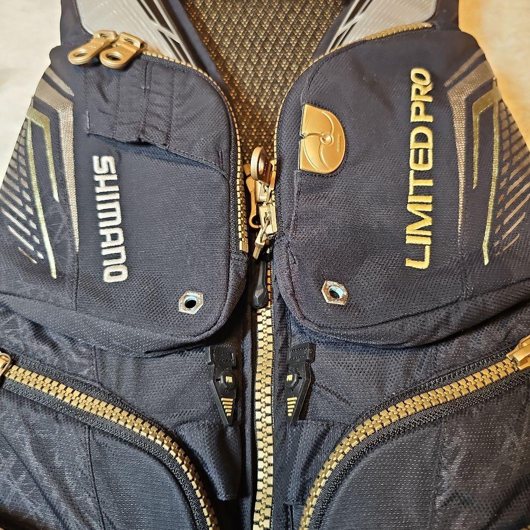 フローティングベスト LIMITED PRO　枕付き