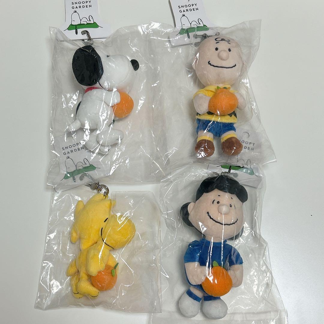 スヌーピー　スヌーピーガーデン　マスコットキーリング　4点セット