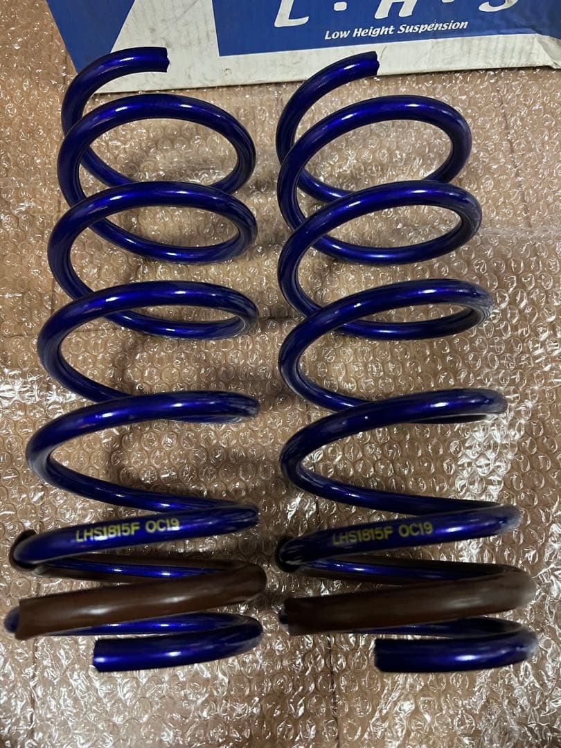 KYB ローダウンスプリング ダイハツ　ムーブ系などに！