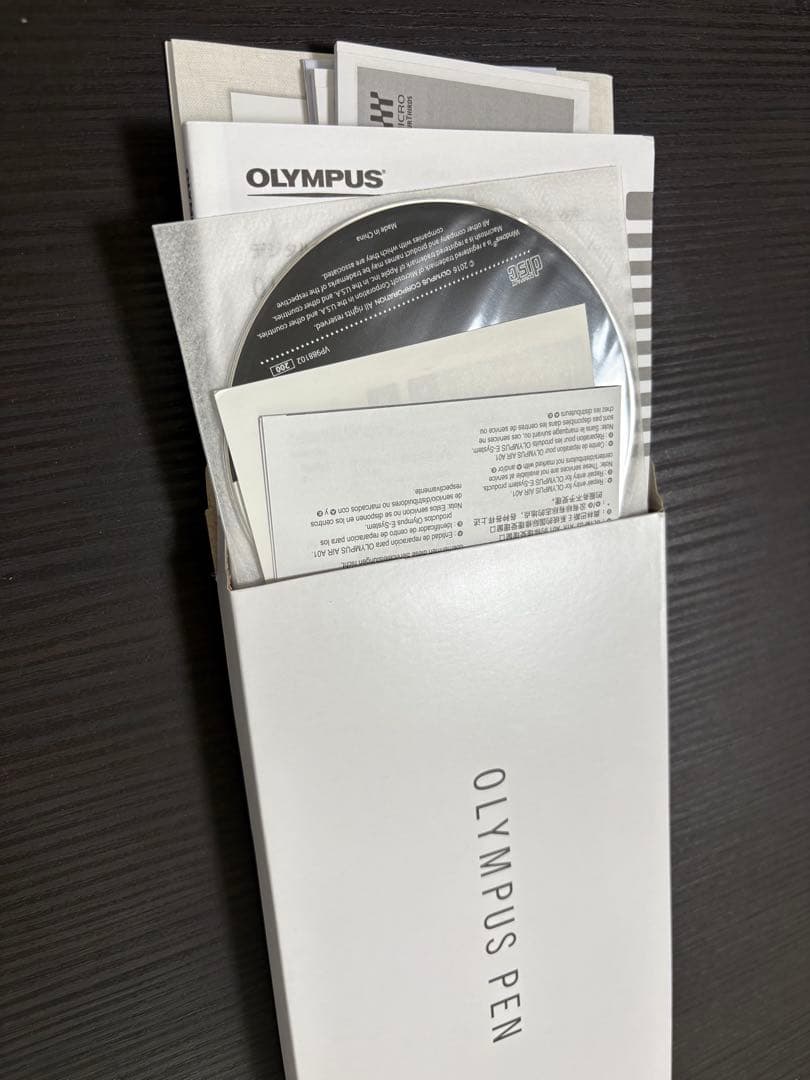 OLYMPUS PEN E-PL8 ミラーレスカメラ　ダブルレンズ　ダブルズーム