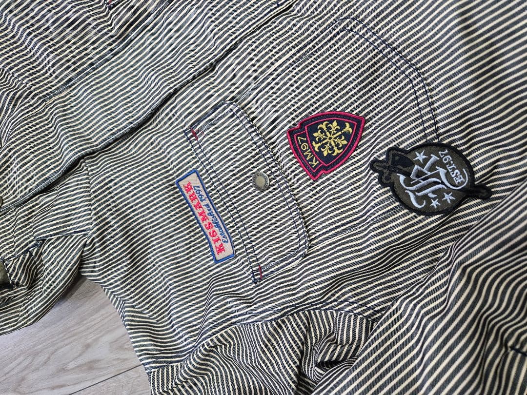 新品未使用　キスマークスキ・ボードーウェアLサイズ