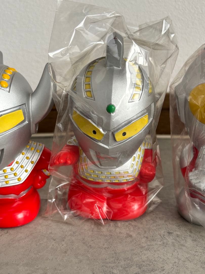 ウルトラマンソフビ貯金箱 6体セット 大和銀行