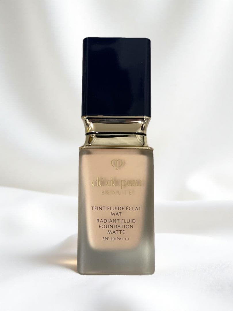 【新品】資生堂　クレドポーテイント フリュイド エクラ マット 30ml