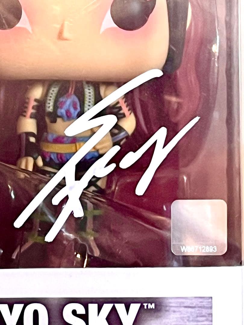 直筆サイン入り　Funko Pop WWE Iyo Sky ソフビフィギュア