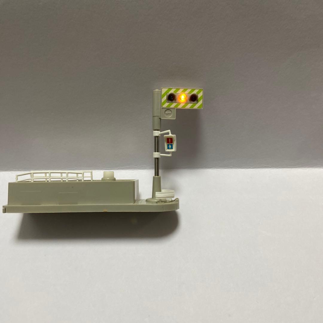 トミカ　トミカラマ、トミカタウン　信号機　踏切　日本製