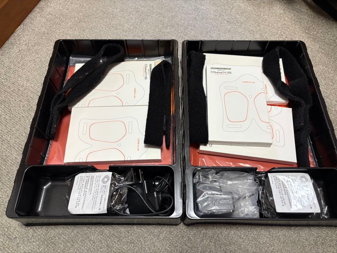 値下げしましたSIXPAD アームベルト 2セット新品ジェルシート５箱付き⭐︎美品