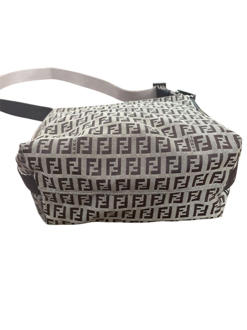 Fendi ズッキーノ　ショルダーバッグ　キャンパス