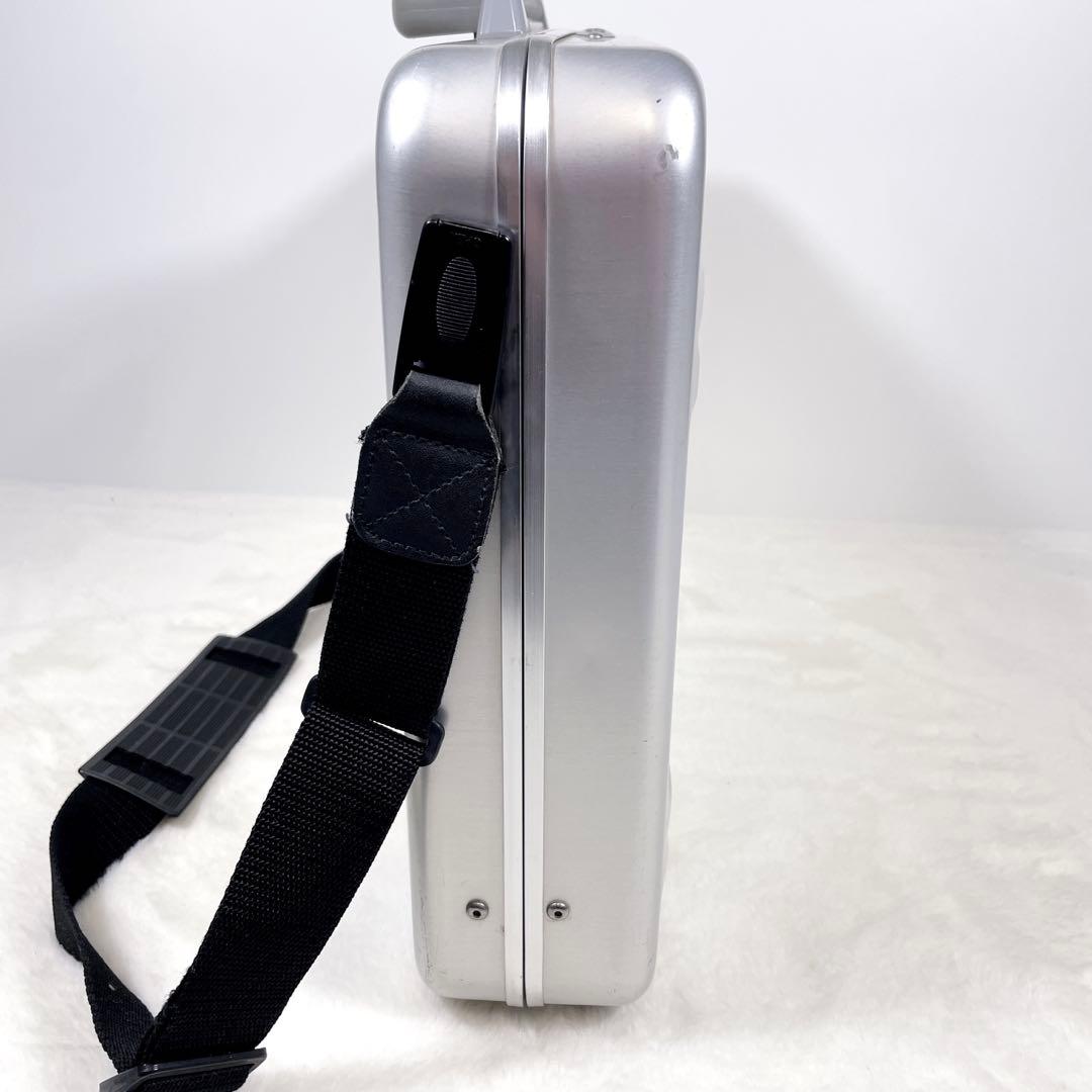 ゼロハリバートン アタッシュケース ビジネスバッグ アルミ 2way A4