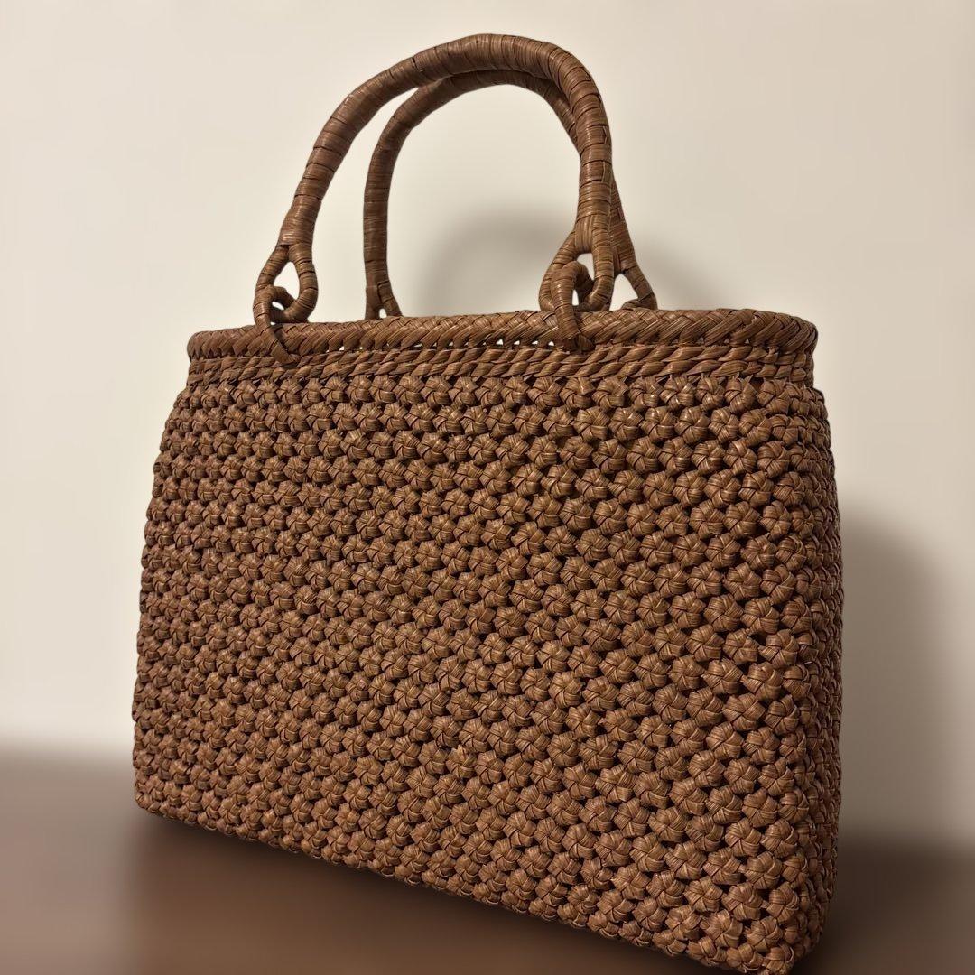 山葡萄かごバッグ極小花結び花編み