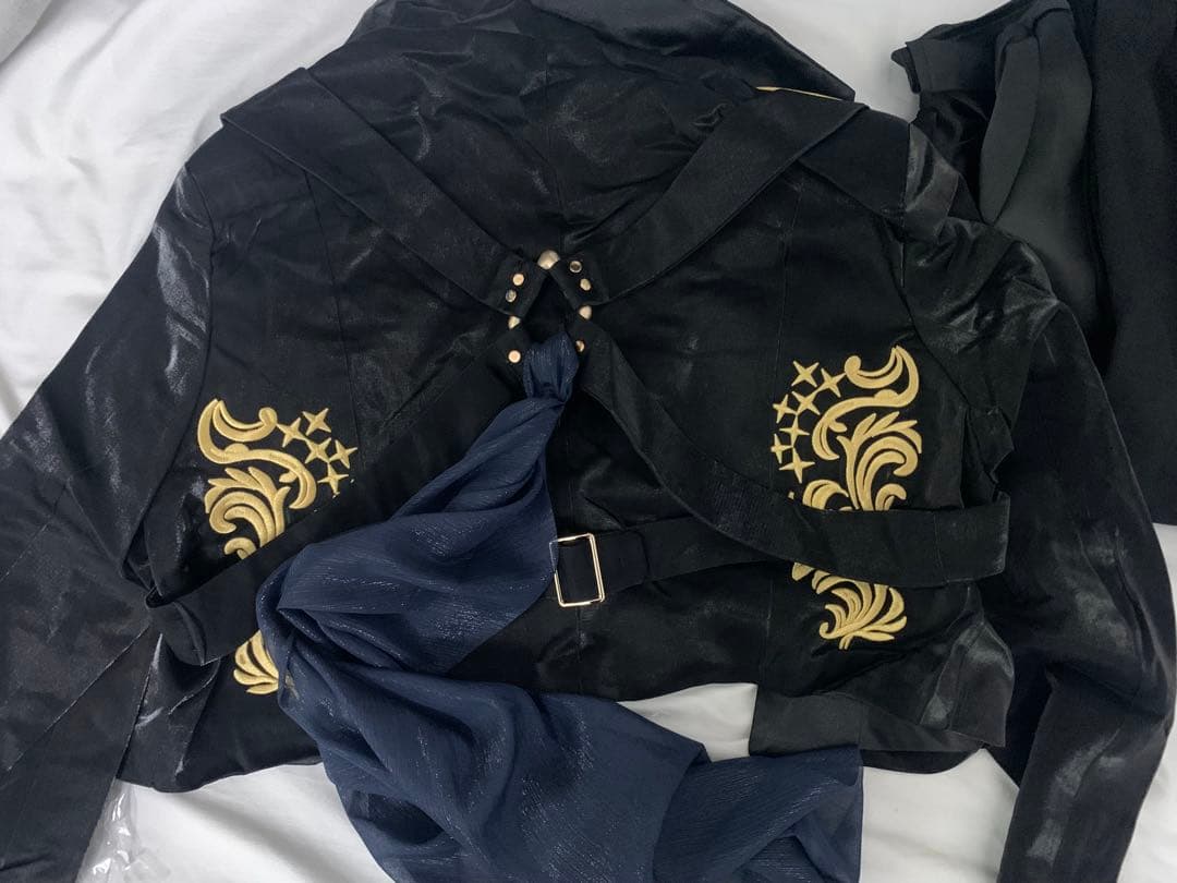 5周年 ポムフィオーレ ブレイジング ジュエル ツイステ 衣装 コスプレ