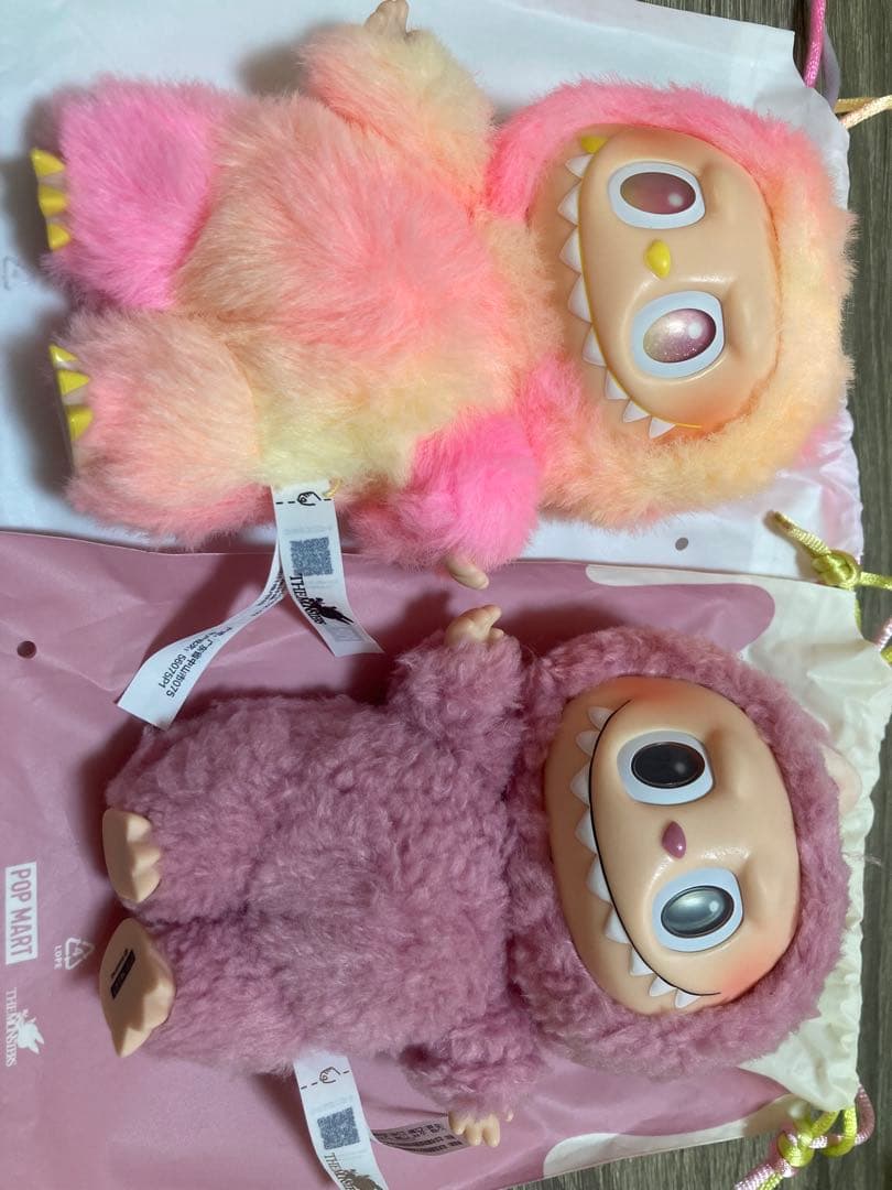 値下げ！ラブブ2体セット キーホルダー付き