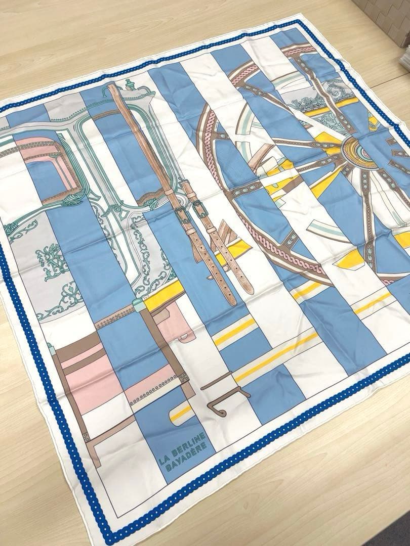 ★HERMES スカーフ カレ90 ベルリンヌ馬車・バヤデール 春夏コレクション