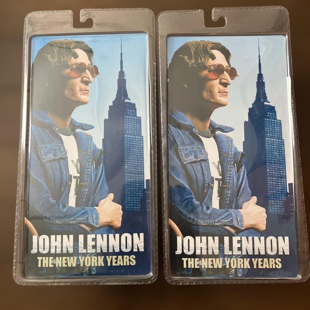 【新品未開封】2セット　ジョンレノン　フィギュア　Beatles カラーモノクロ
