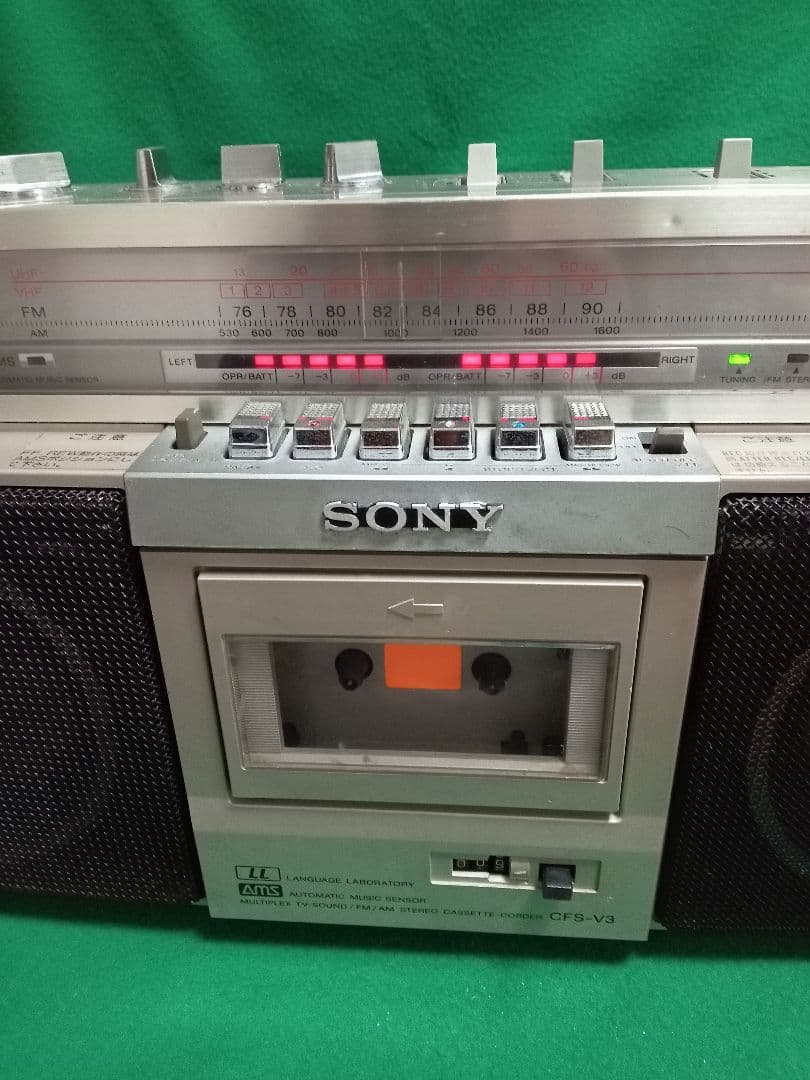 SONY CFS-V3 ラジカセ FM/AMカセットプレーヤー