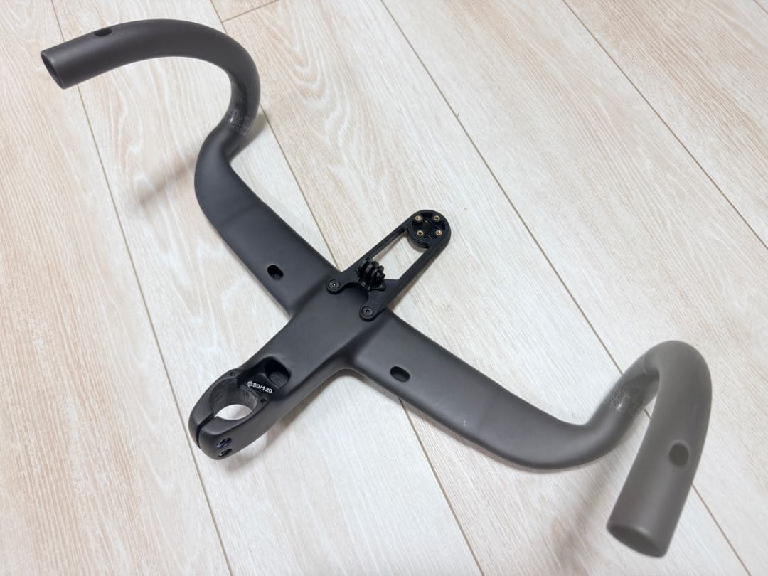 一体型カーボンエアロハンドル 380x120