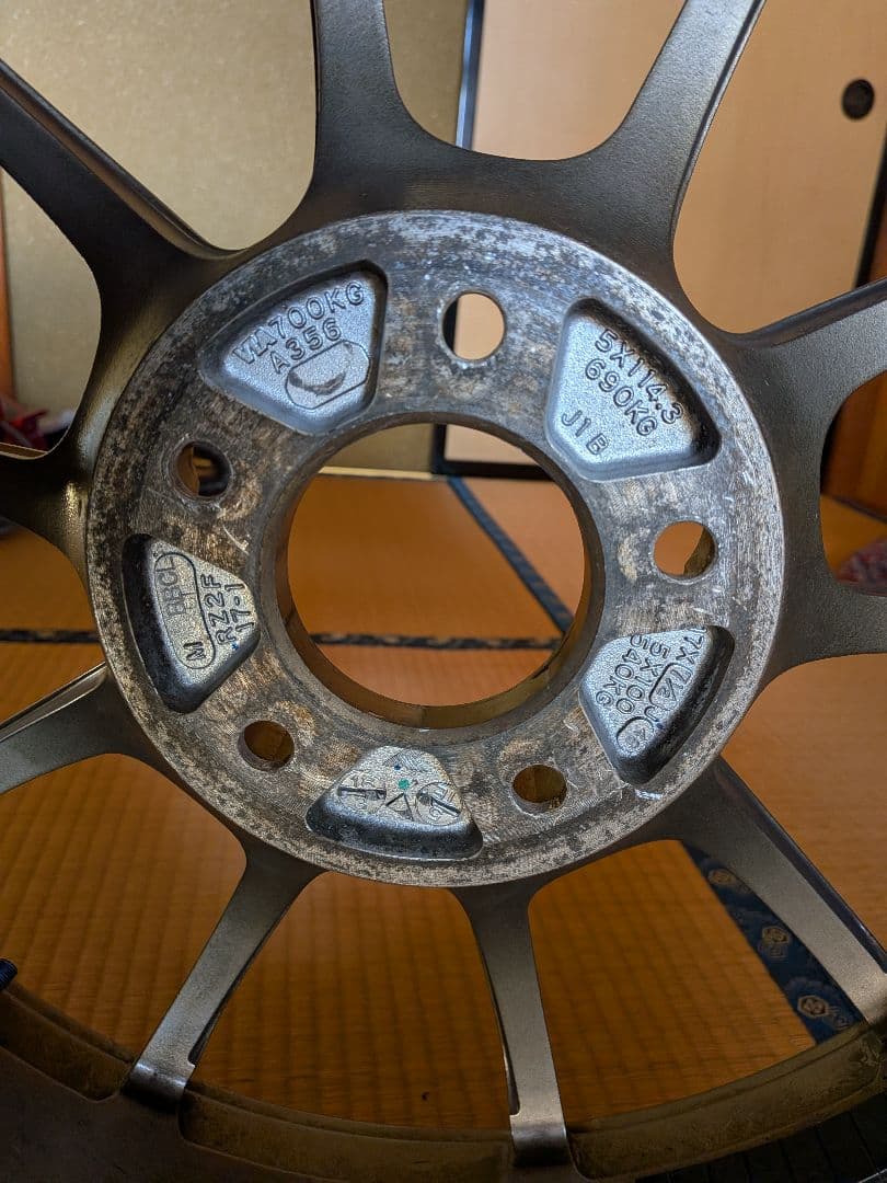 o*9様 ADVAN RZⅡ 17インチ 7.5J +48 114.3 5穴 ×