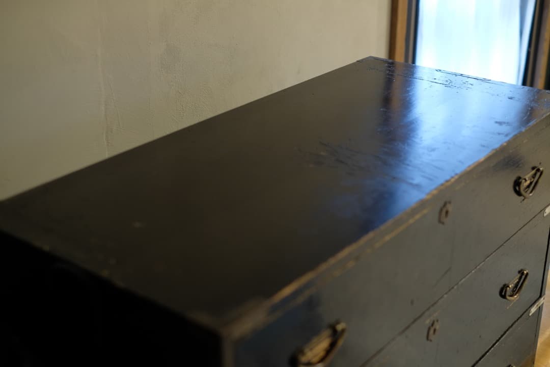 11/8迄出品 桐材漆塗時代箪笥（京都） ② 京箪笥 アンティーク