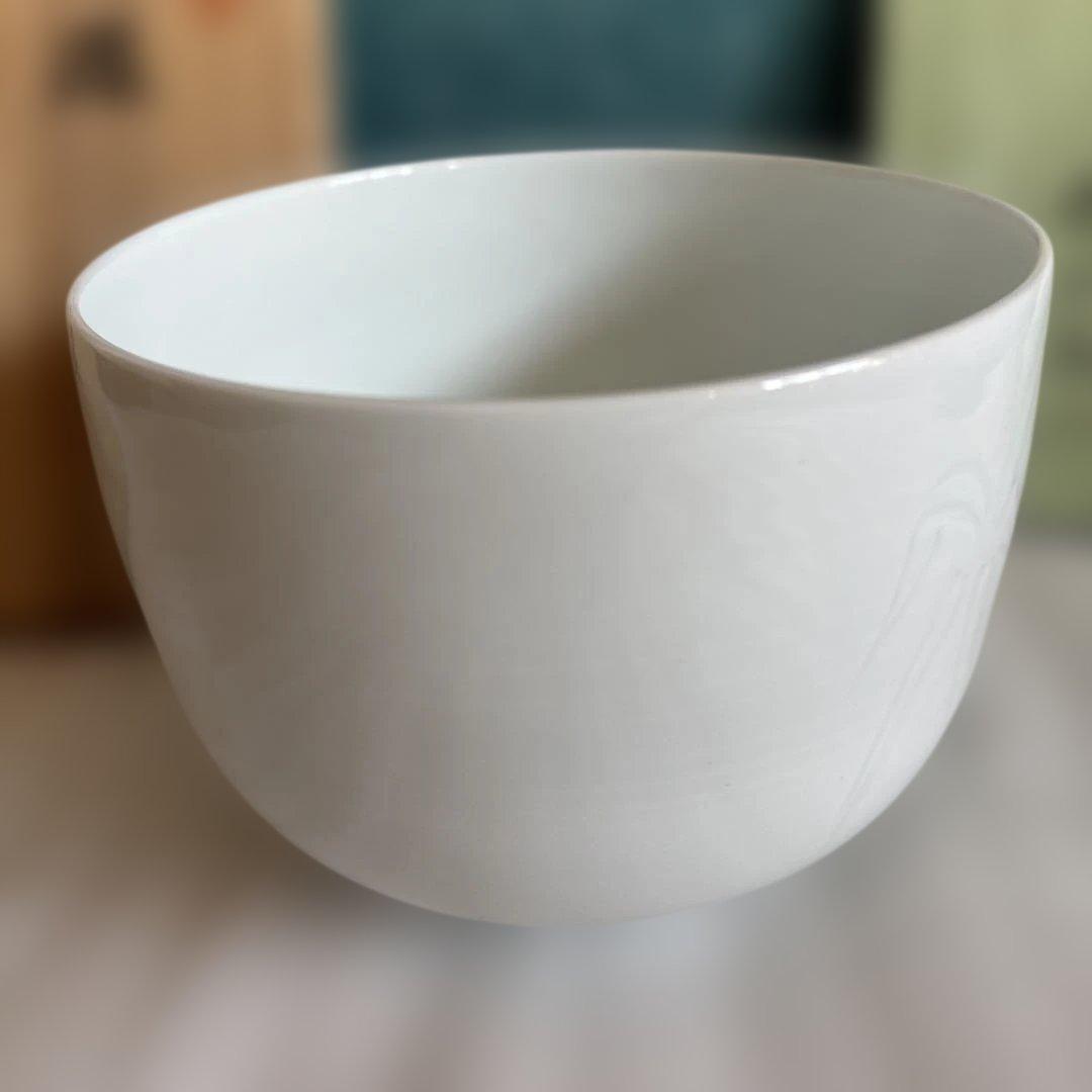 d*4様 井上萬二 作　白磁茶碗　木箱あり