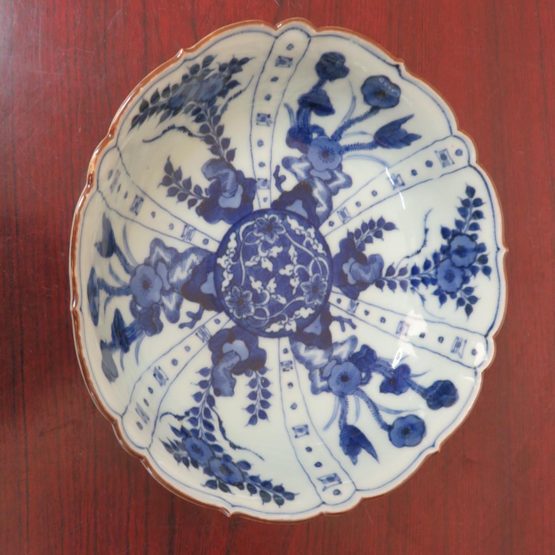 染付 なます皿 2ケ 芙蓉手 明治 花文様 輪花 花弁 唐花草 歪み