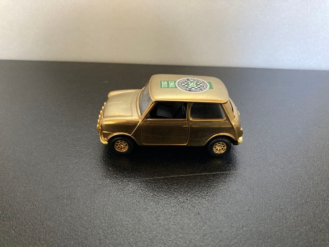 COOPER S 2011年モデル ゴールドミニカー　50周年記念
