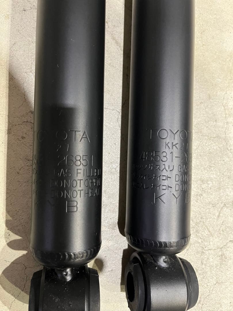 ハイエース 新車外し ショックアブソーバー