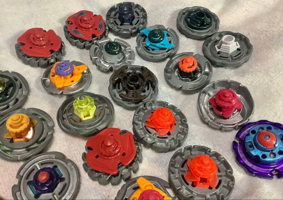 ア*ル様 メタルファイトベイブレード、ベイブレードバースト 全部まとめ売り オー