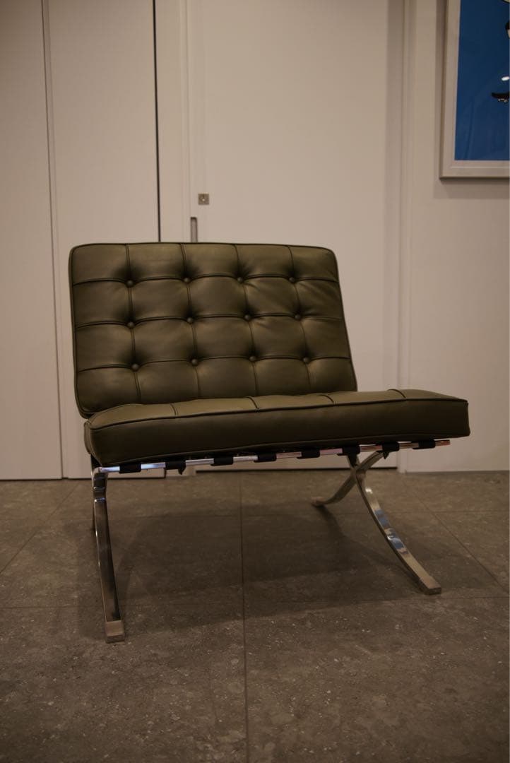 バルセロナチェア 1人掛け ソファ 本革 希少 オリーブ色 リプロダクト