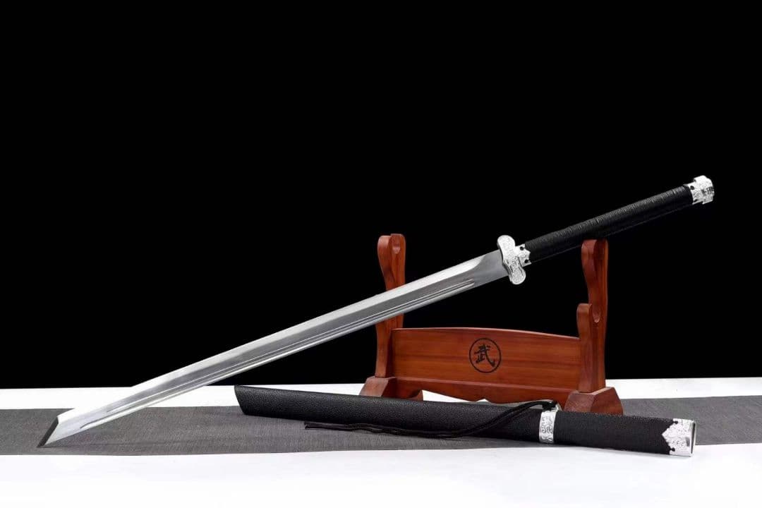 【黒金古刀の万妖王】 古兵器 武具　刀装具　日本刀　模造刀 居合刀 長尺