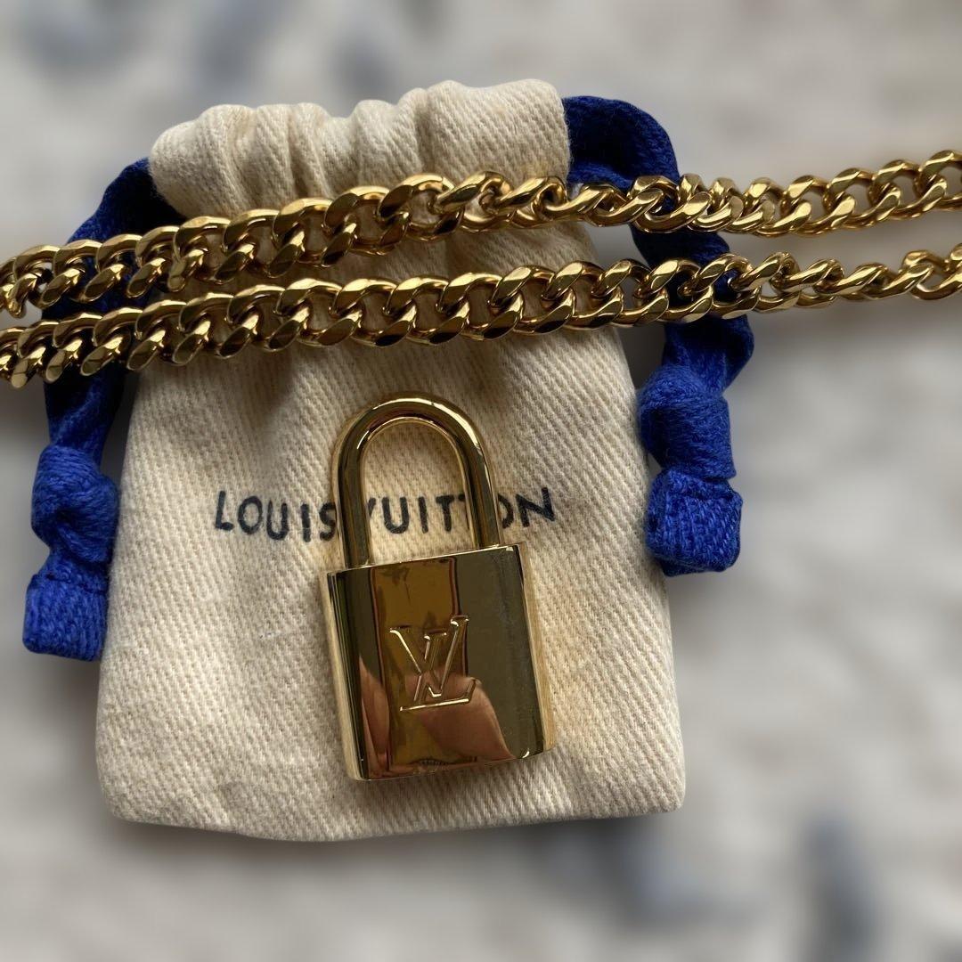 LOUISVUITTON南京錠　　喜平ネックレスチェーンお探しの方にも