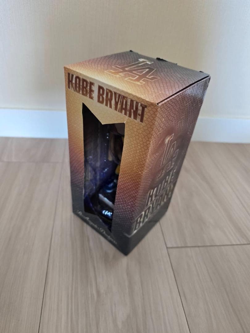 KOBE BRYANT コービー・ブライアント ボブルヘッド　ドジャース球場
