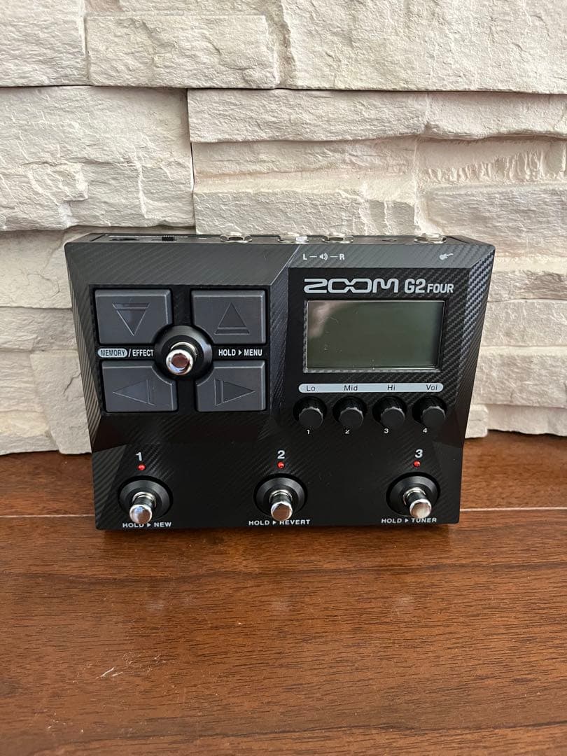 ZOOM G2 FOUR ギターエフェクター