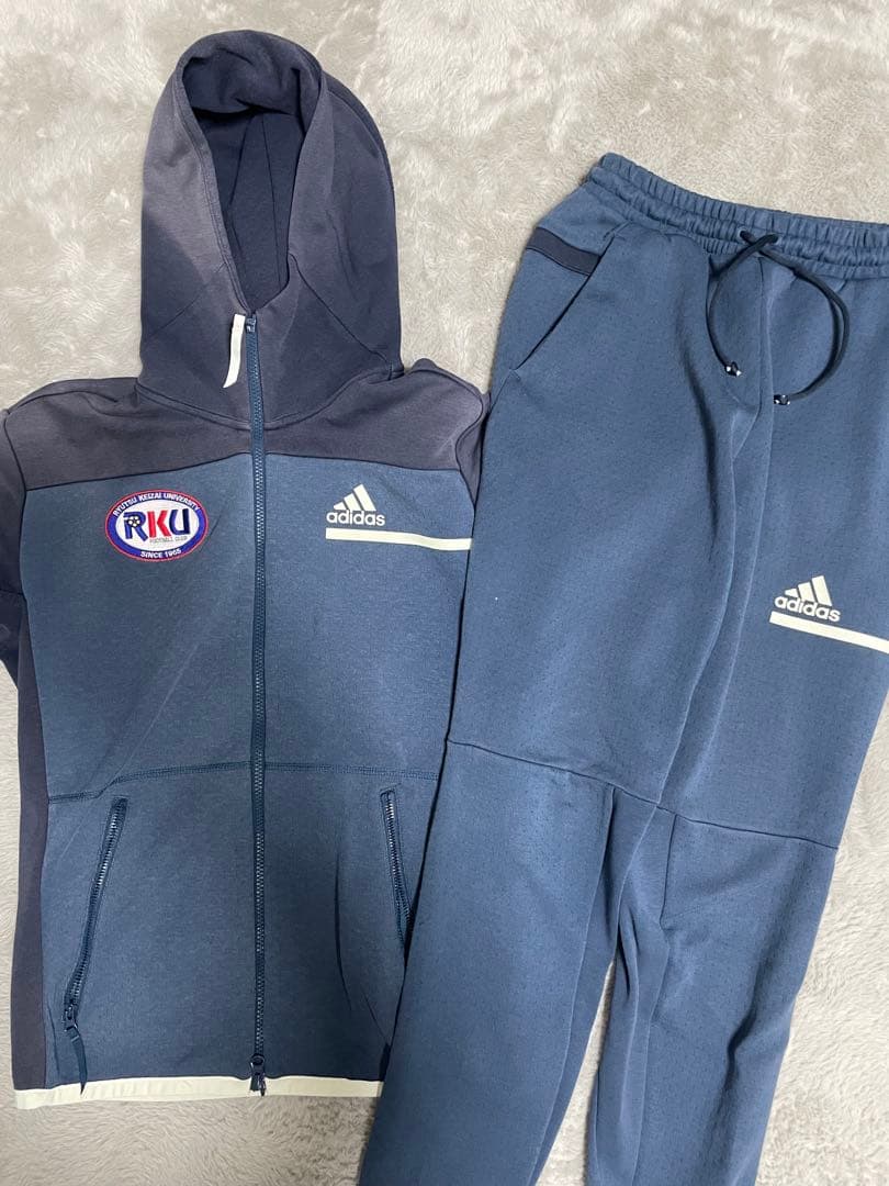 流通経済大学　サッカースウェット上下