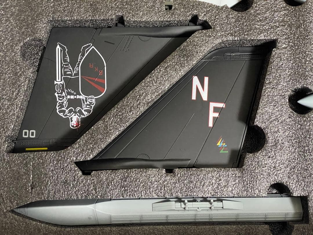 JSI 1/18 F-14A トムキャット VF-154 ブラックナイツ