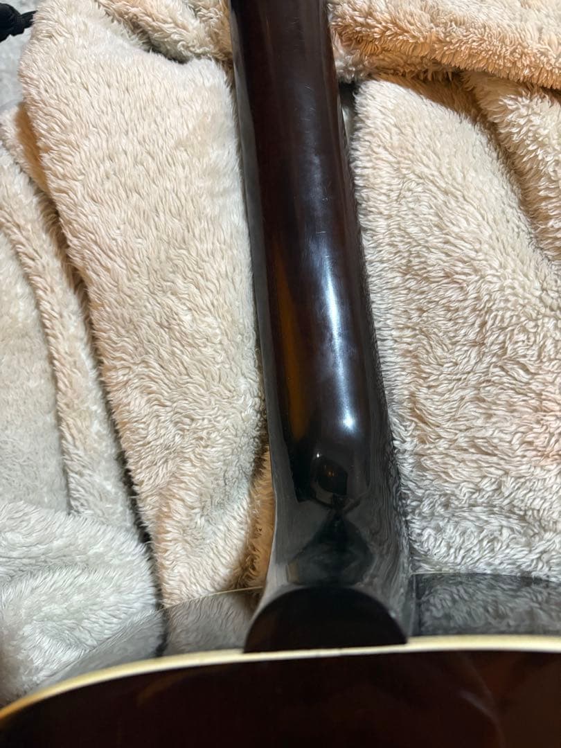 【美品】Gibson j-45 アコギ　ハードケース、サウンドホール付き