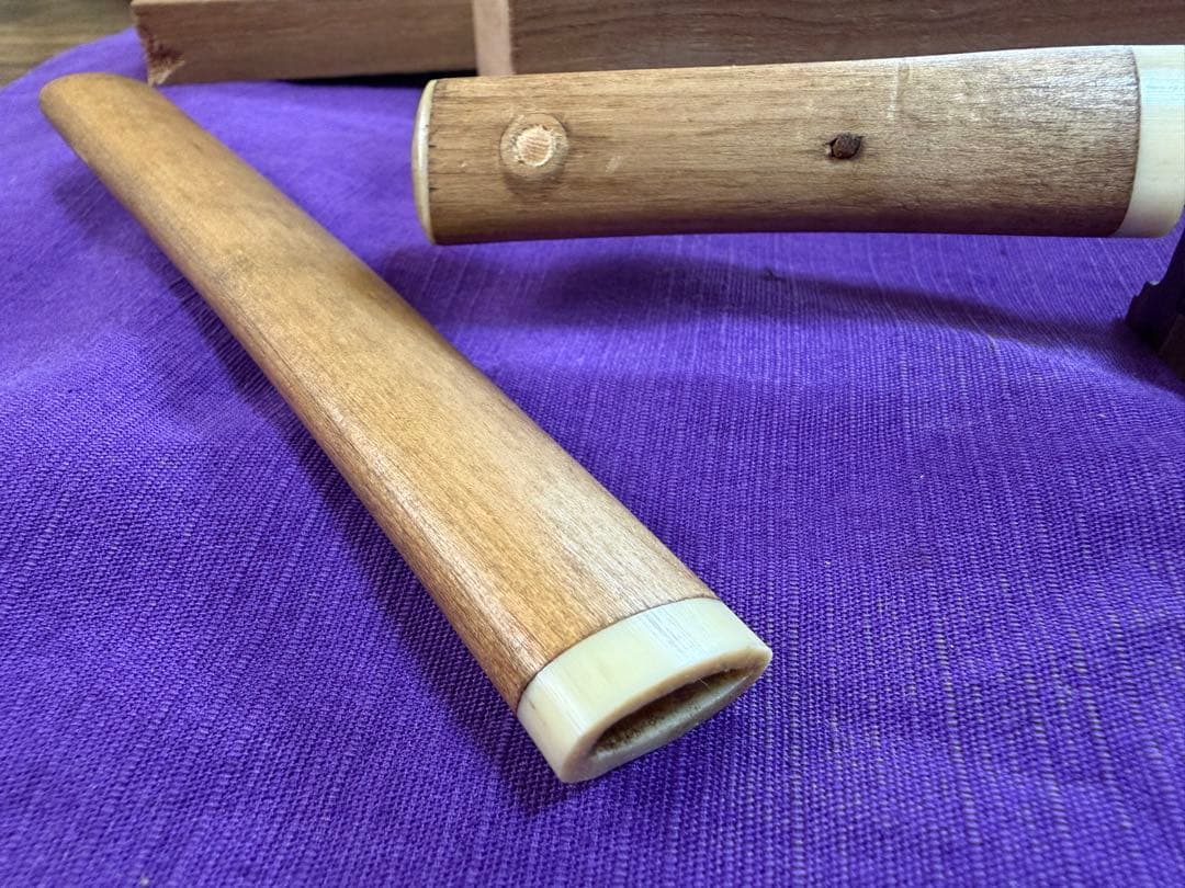 日本刀　合口小刀　短刀　極小（脇差刀装具鍔鐔拵目貫小柄縁頭笄馬針貫級刀白鞘刀剣侍