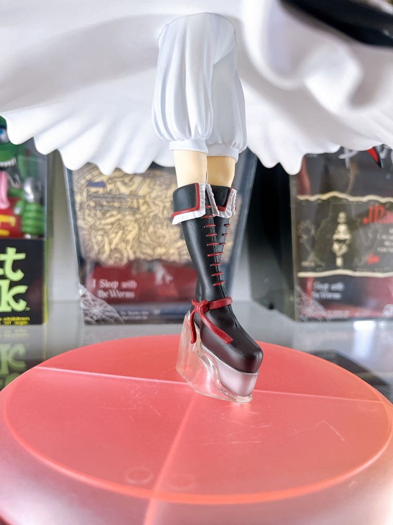 (値下げ可)BLAZBLUEレイチェル・アルカード 1/6 フィギュア