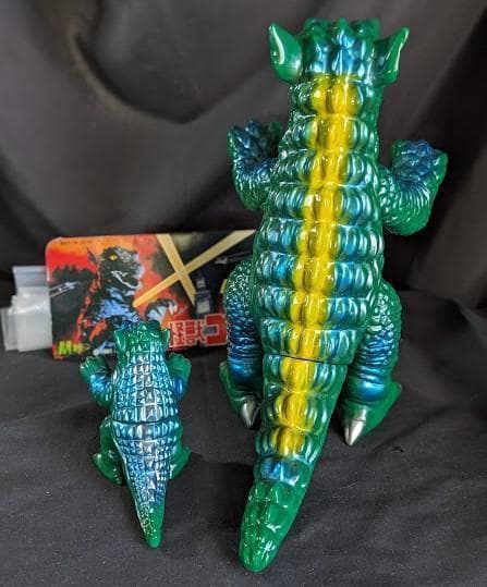 ゴルゴ（Ｍ１号）ソフビフィギュア親子２体セット