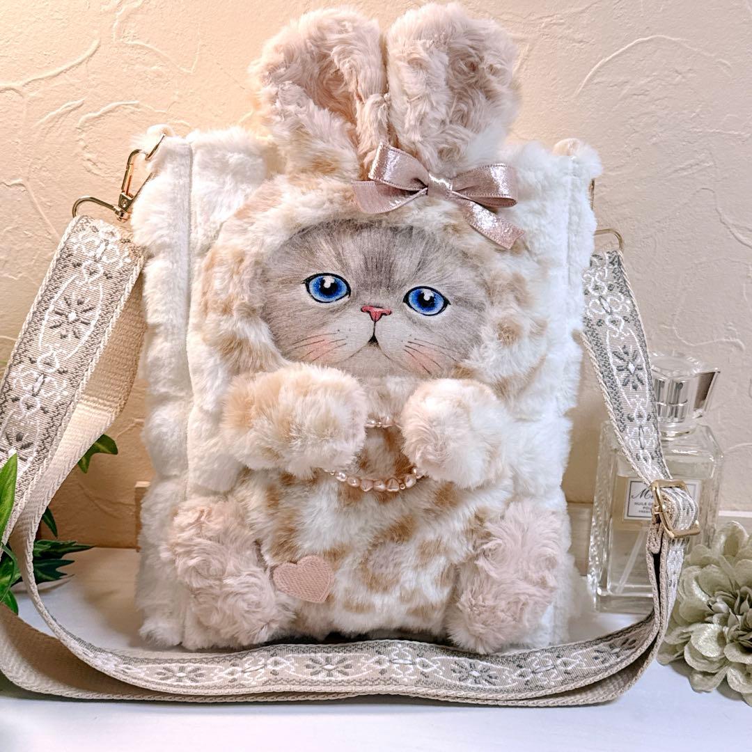 あ*き様 コヤンイサムチョン♡新作big豹柄うさ着ぐるみルミちゃんのサコッシュ