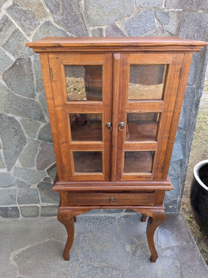 アンティーク木製の猫脚ガラスキャビネット　ケビントキャビネット