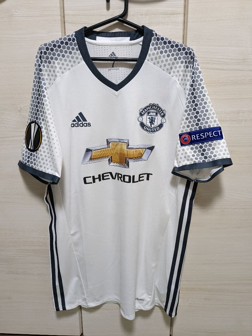 ２０１６シーズン　マンチェスターユナイテッド　イブラヒモビッチ　ユニフォーム