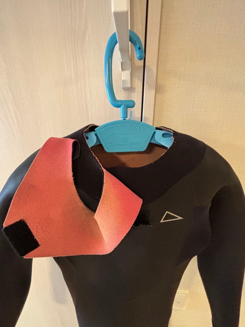 セミドライ　RASH ウェットスーツ　ピルグリム　ALL3ミリ