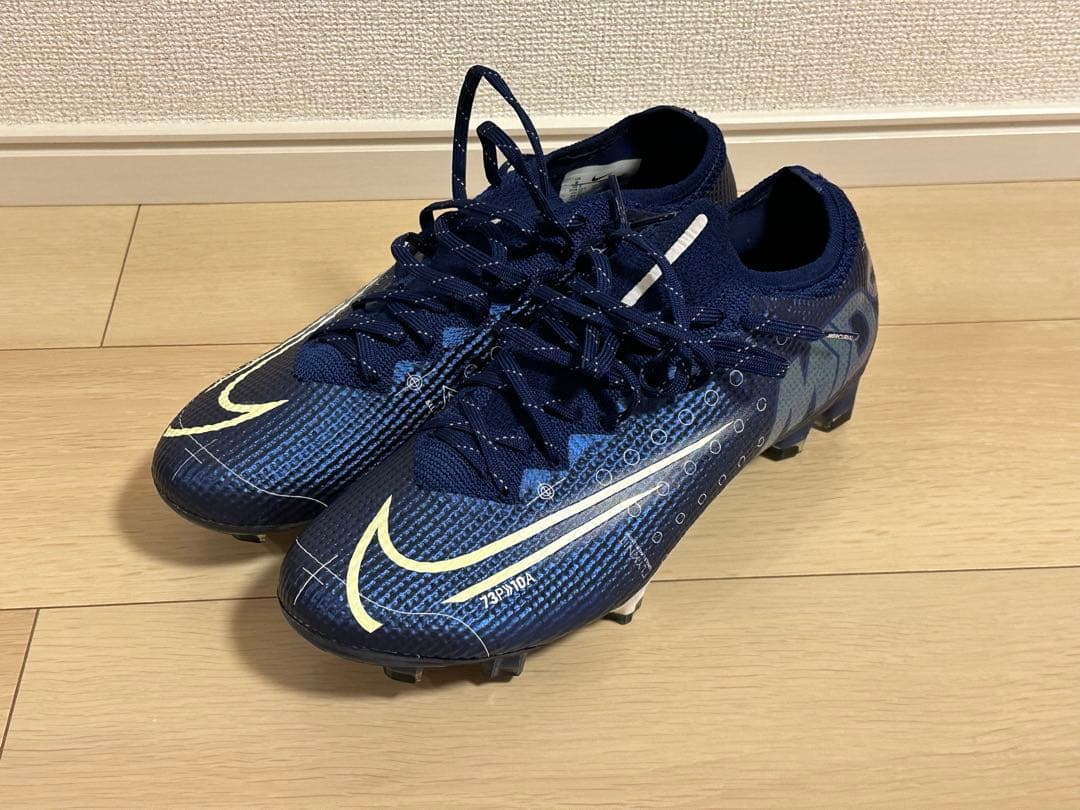 【廃盤モデル】 NIKEマーキュリアルヴェイパー13 FG-PRO