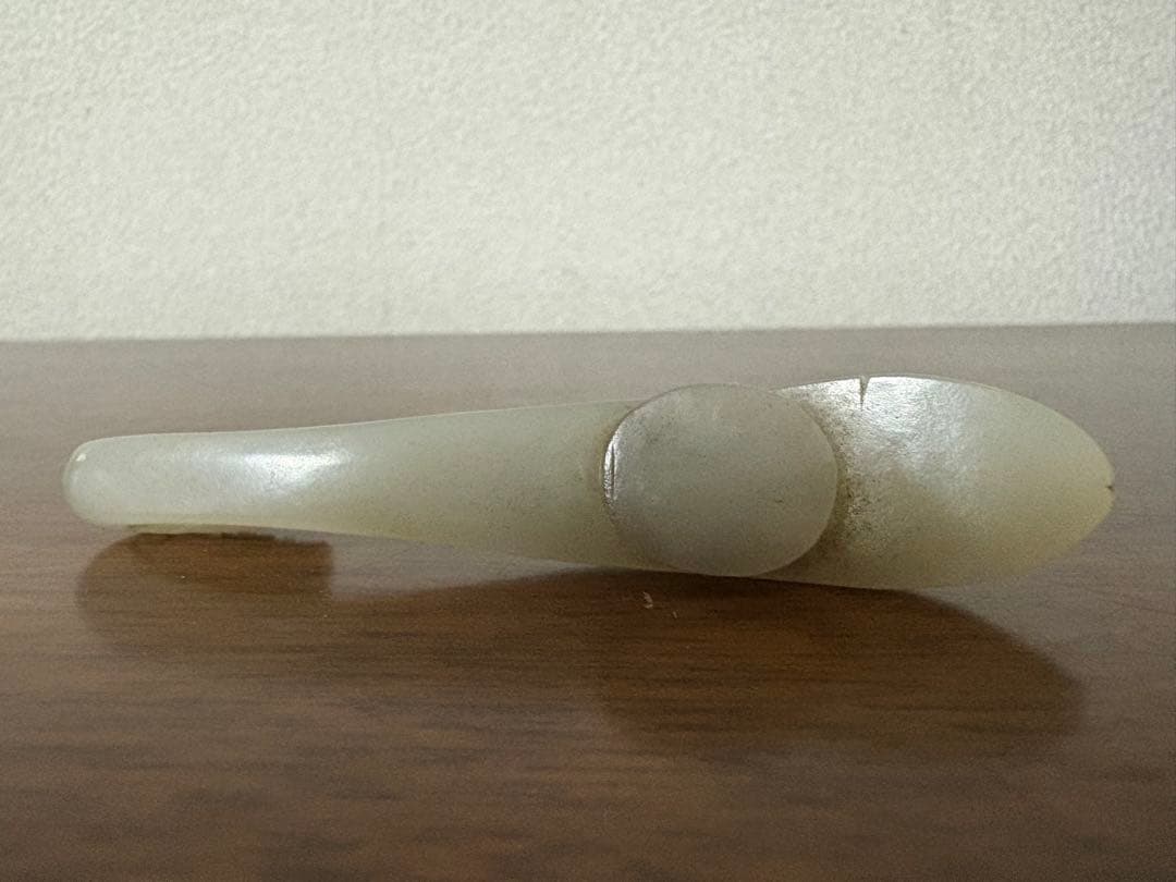 石？玉？の中国的置物　中国美術　帯勾 9cm強 27g