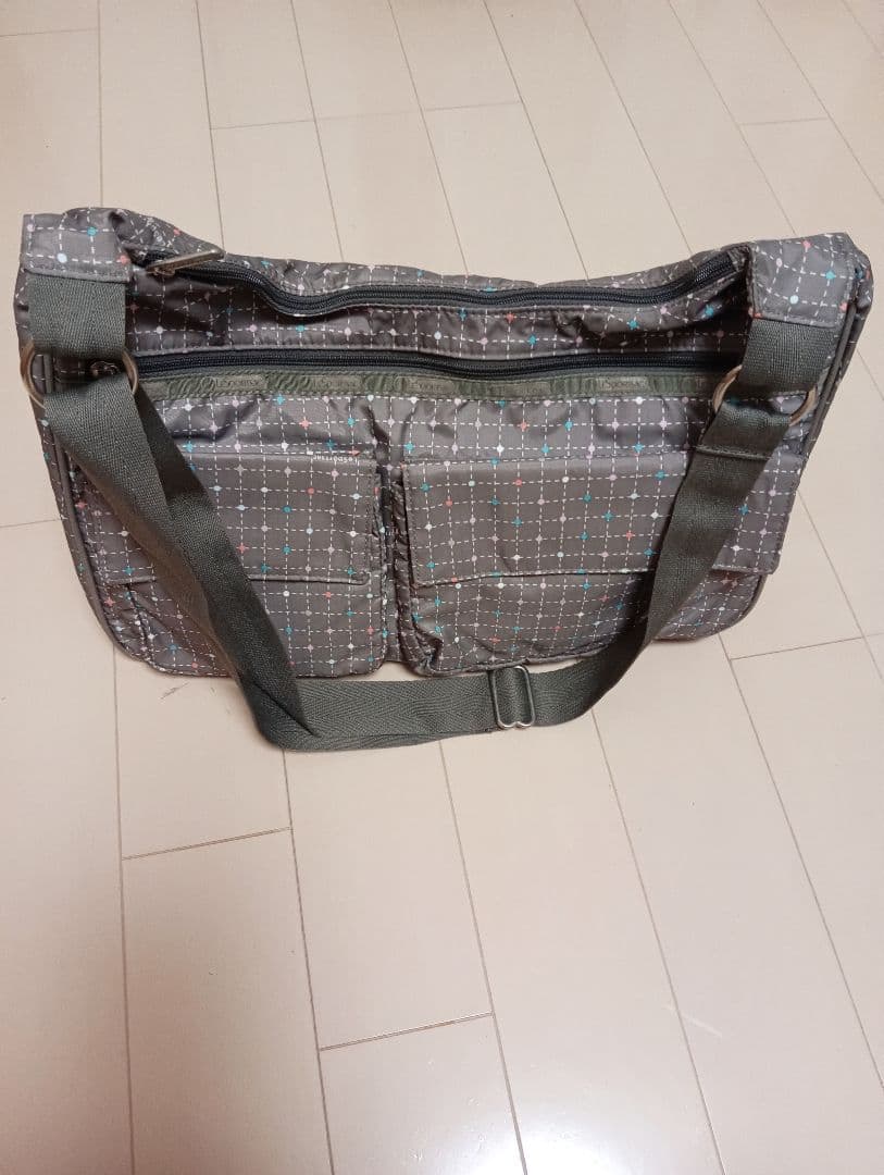 【希少新品同様】LeSportsac　レスポートサック　ショルダーバッグDFS品