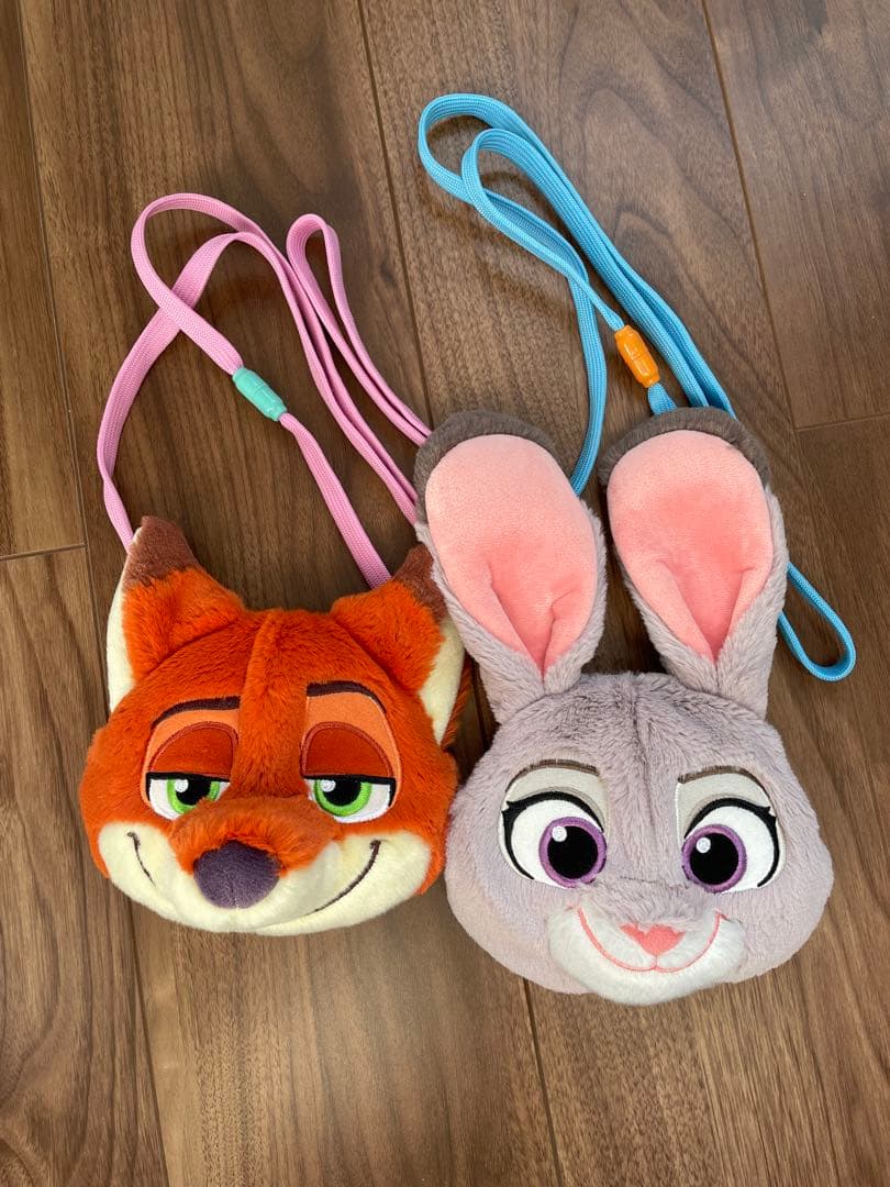 【完売品】　ズートピア　ポシェット　ジュディ　ニック