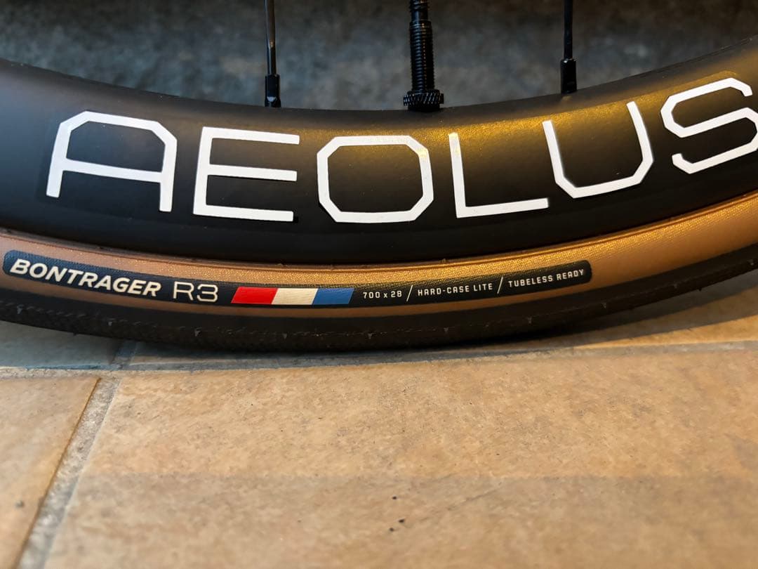 ボントレガー Aeolus Elite 35 TLR